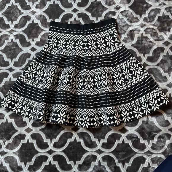 Couture Home Made Skirt Quality Fabric Durability Thick Stretch Fabric Child 6-9 - Picture 6 of 6